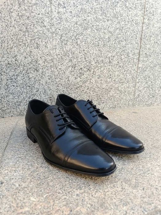 Sapatos Clássicos em Pele Brett & Sons (Preto)