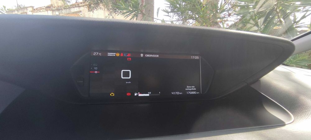 Citroën C4 Grand Picasso 1.6 e-HDi Exclusive — photo 2