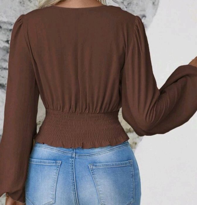 Elegante camisa a traçar no peito lindíssima moderna nova