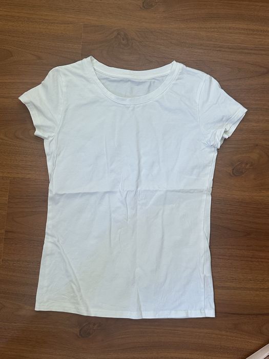 T-shirt básica branca – O essencial indispensável