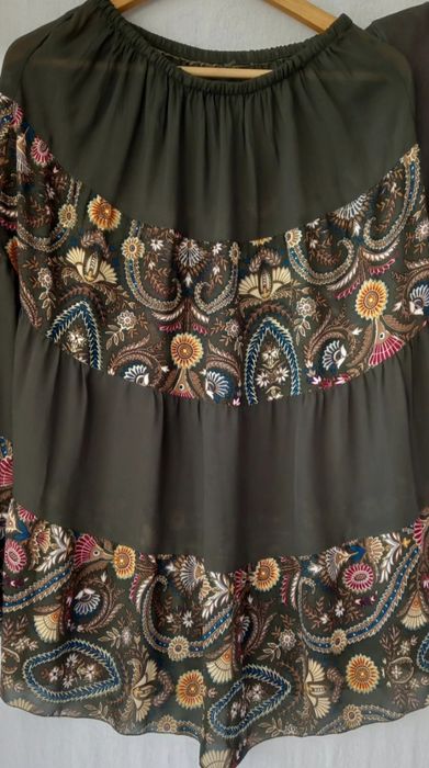 Conjunto Saia rodada e T-shirt caqui