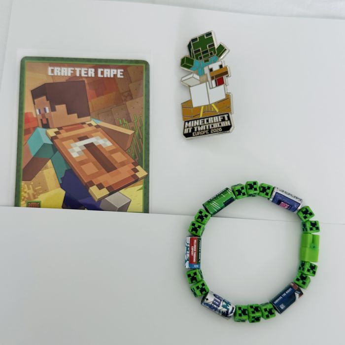 Minecraft Crafter Cape Code - TwitchCon Rotterdam 2026 Exclusive Java & Bedrock