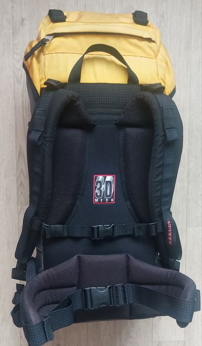 Рюкзак б/у спортивный Mammut couloir 45L, c дождевиком (Switzerland)