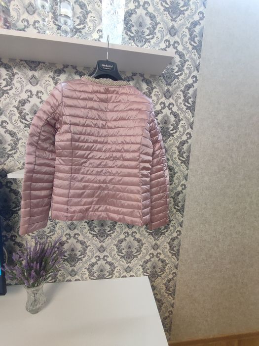 Куртка весна стан новий