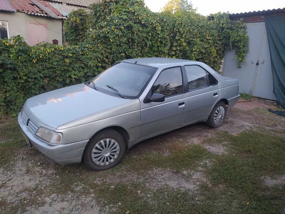 продам автомобиль Пежо 405
