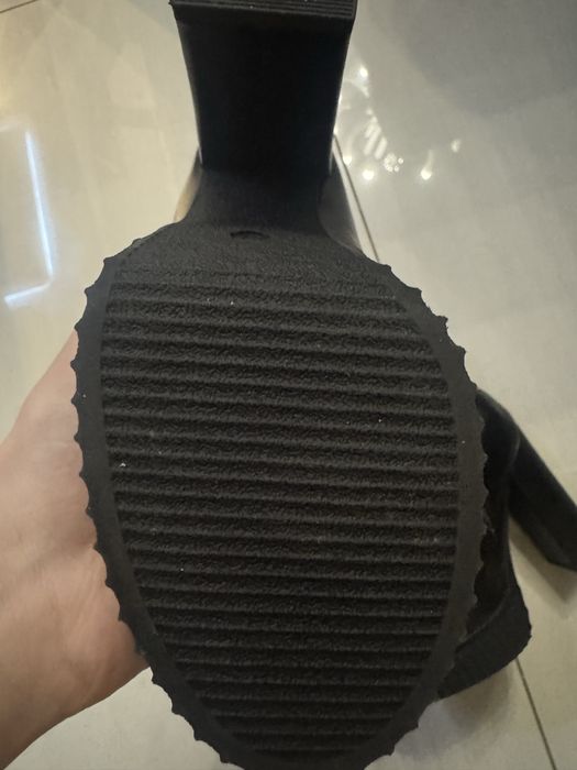 Sprzedam kozaki guess model : FLDLR3 ELE11