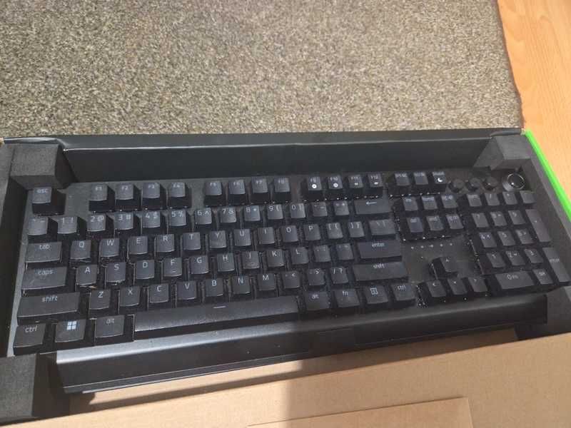 Klawiatura bezprzewodowa Razer Blackwidow V3 Pro Yellow Switch