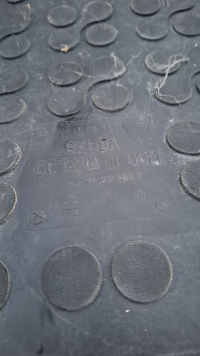 Mata do auta Skoda Octavia III