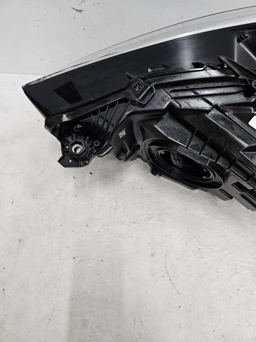 Lampa przód prawa Audi Q3 83A lift full led