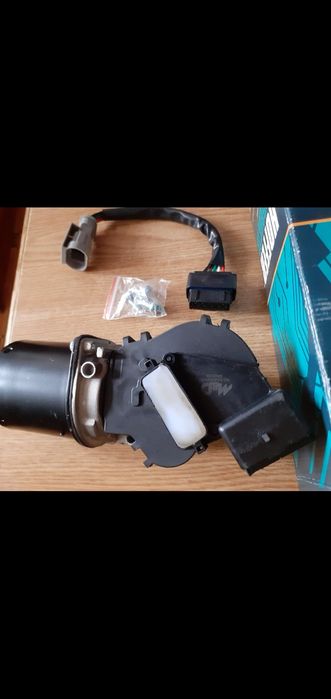 Моторчик  склоочисника  для машини Renault Clio 2