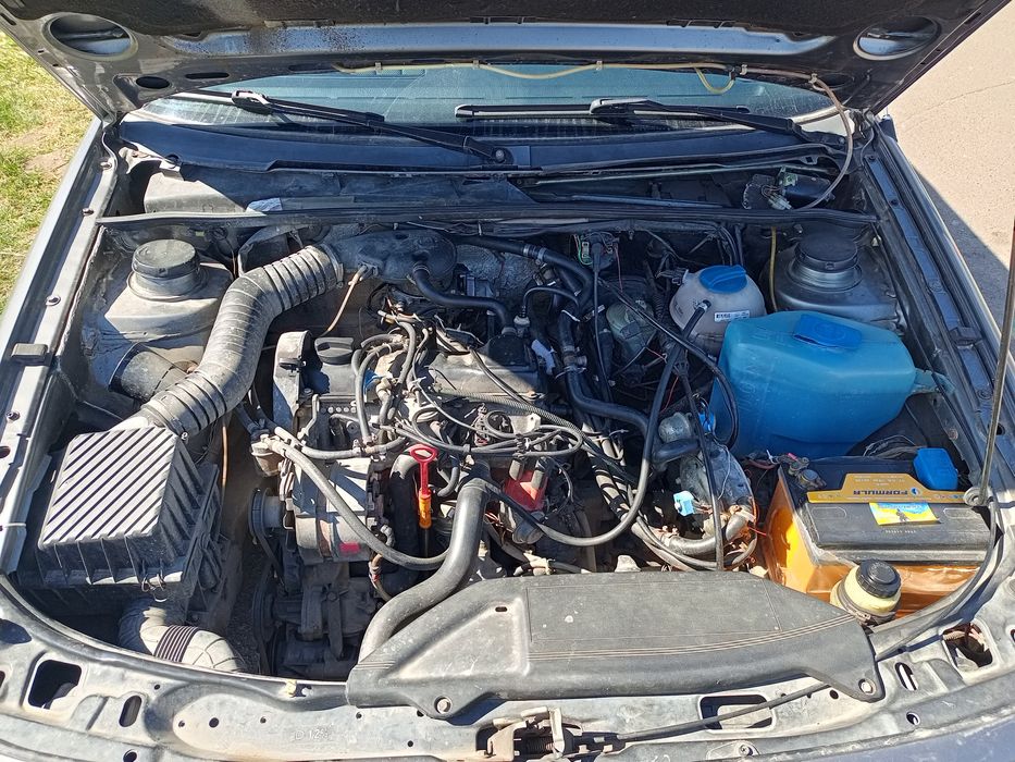 Продам passat b3 1.6 г/б