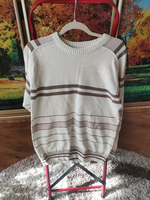 Светр чоловічий, 50 розмір, у бежевому кольорі