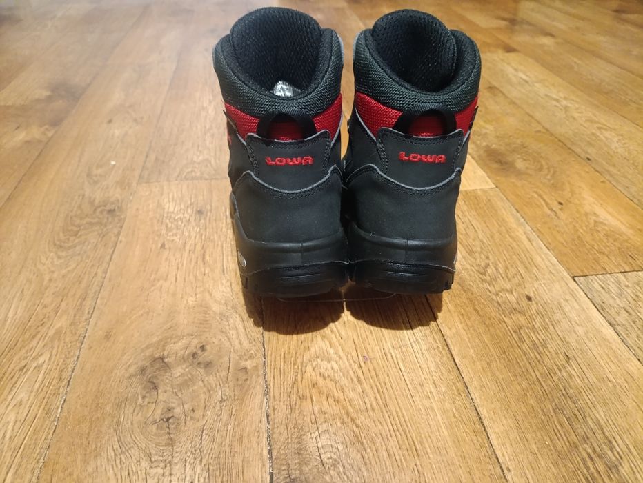 Ботинки трекинговые LOWA оригинал