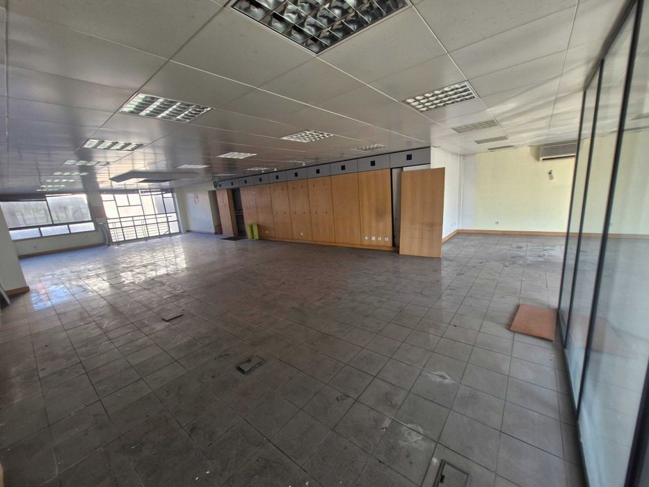 Espaço comercial - 182m2 - Com potencial para várias vertentes