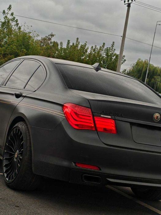 BMW F01 740I (Alpina B7)