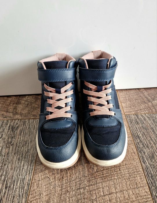 Buty wodoszczelne H&M 33-34 zimowe dziewczęce ocieplane botki sportowe nieprzemakalne