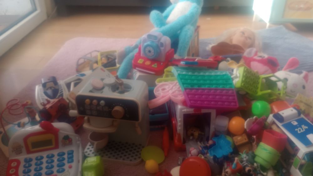 Zabawki na sprzedaż