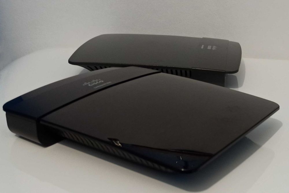 Wi-Fi роутер CISCO Linksys E1200(900)_300 Мбит/сек