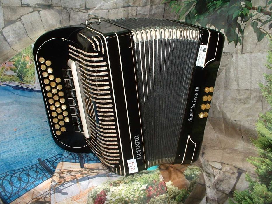 Concertina para venda N, 914