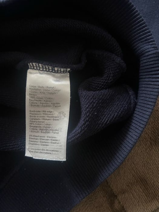 Camisola azul com logotipo da lacoste