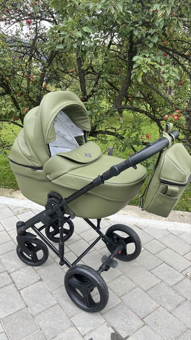Коляска дитяча з двома модулями