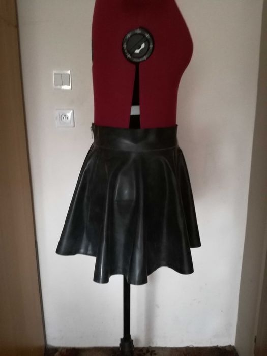 Latex 100% spódniczka , r  M , latex nie chlorowany ,grubość 0,40mm