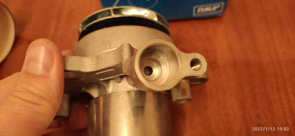 Водяной насос SKF VKPC 81178