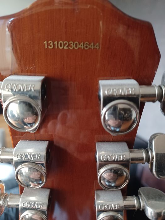 Guitarra Epiphone night hawk