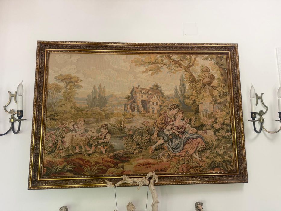 Quadro com moldura madeira dourada