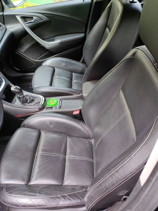 Opel Astra J 1,6 Turbo OPC