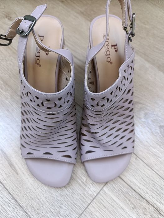 Босоніжки prego 36 розмір шкіра