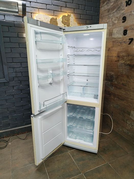 Холодильник Beko, NoFrost, 176×60×60. Техніка з Європи