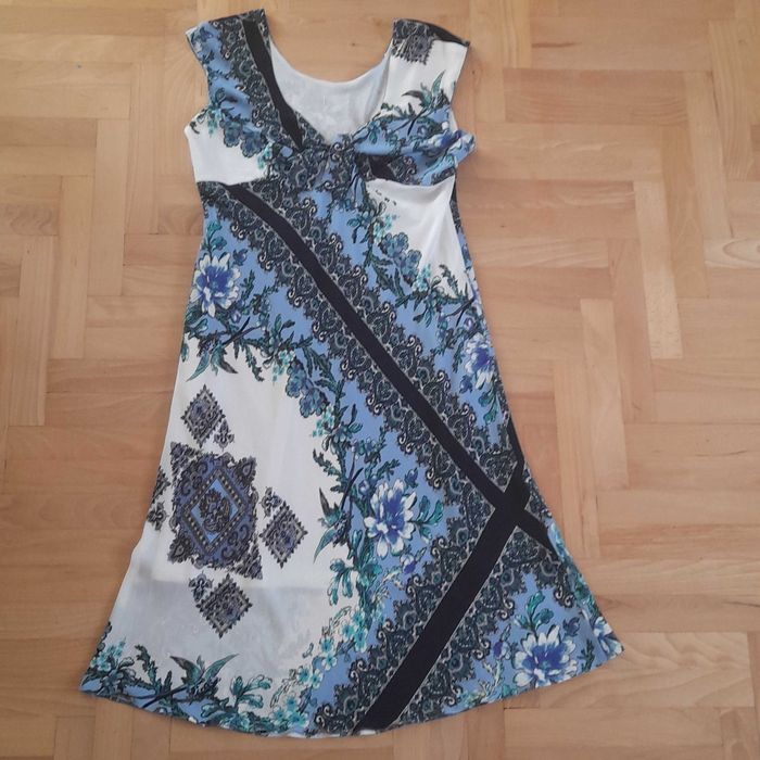 Sukienka letnia rozmiar 42