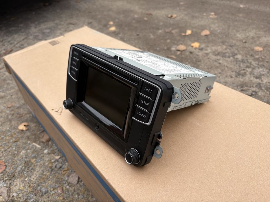 Магітолла штатна Wolkswagen Pasat B7 MNS