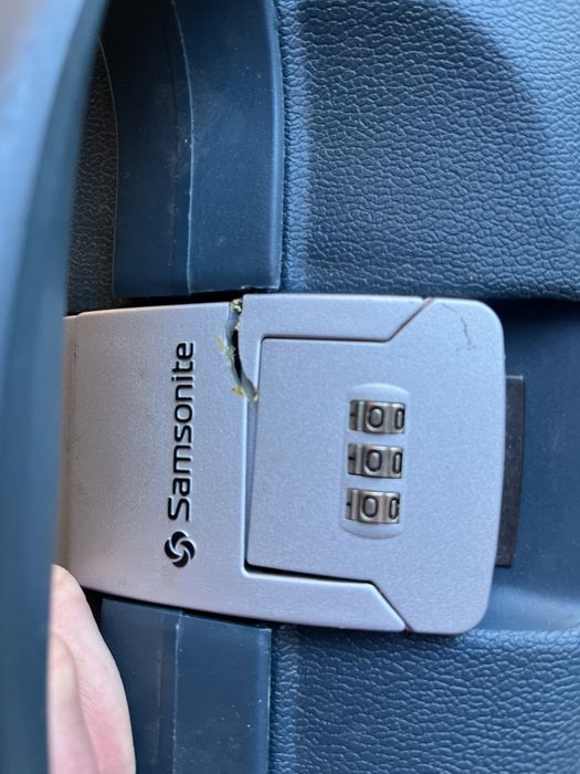 Necessaries Samsonite