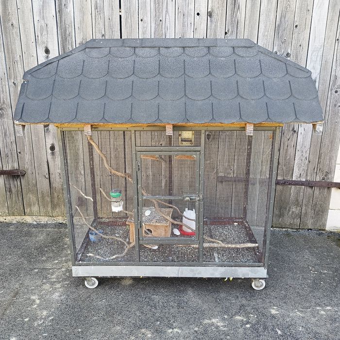 Sprzedam klatkę na ptaki