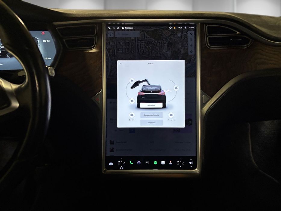 Tesla Model X 90D