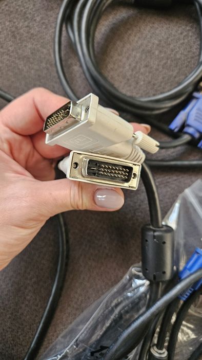 Kable VGA i DVI różne długości