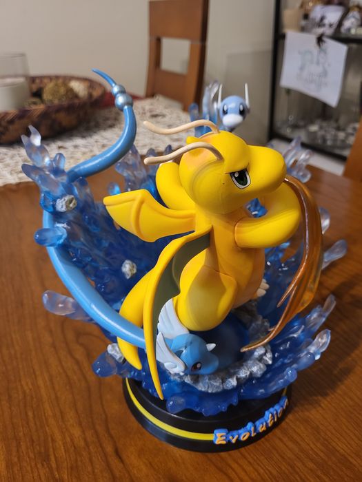 Estátua Pokemon Evolution Dragonite