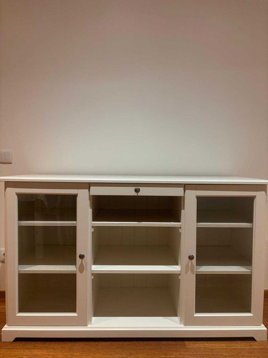 Aparador IKEA LIATORP Branco – 145 cm – Excelente Estado