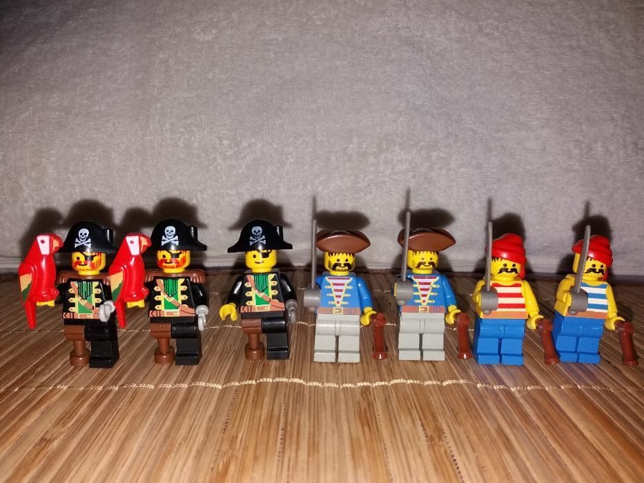 Lego System Piraci- Mini figurki Pirates