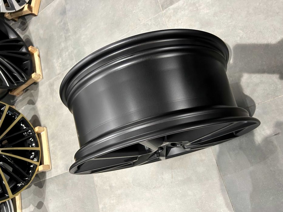 Oryginalne felgi aluminiowe 20 5x112 ET39 Audi Q5 A4 A6 80A071490A