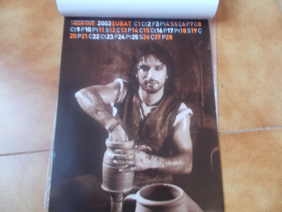 calendário de Tarkan 2002