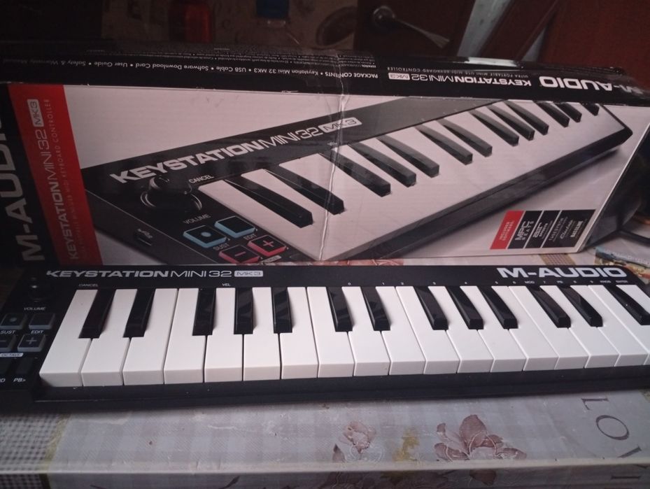 Midi клавиатура keystation mini 32 mk3