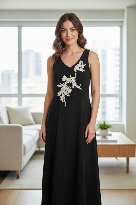 Красивое черное атласное платье с вышивкой Jacques Vert, р. М/L