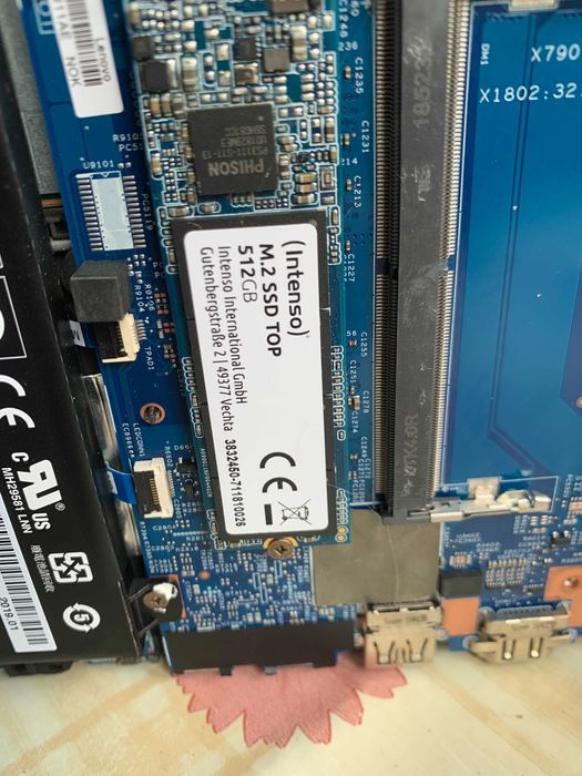 Lenovo V130 i5-7200U 8GB 512GB SSD M2