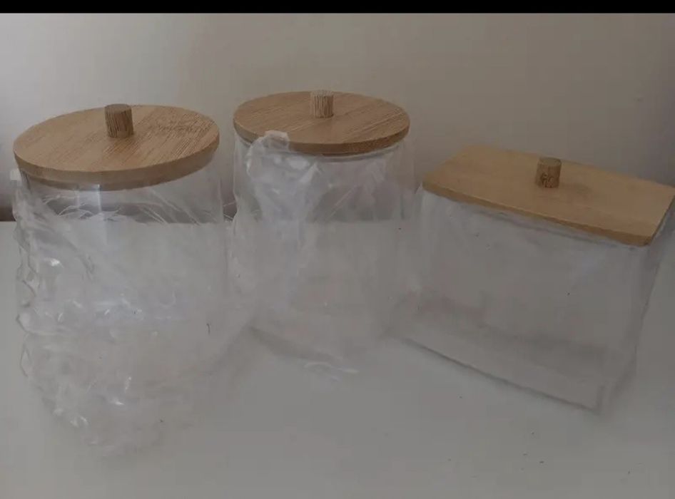 Для ванної кімнати,набір ,з бамбуковою кришкою