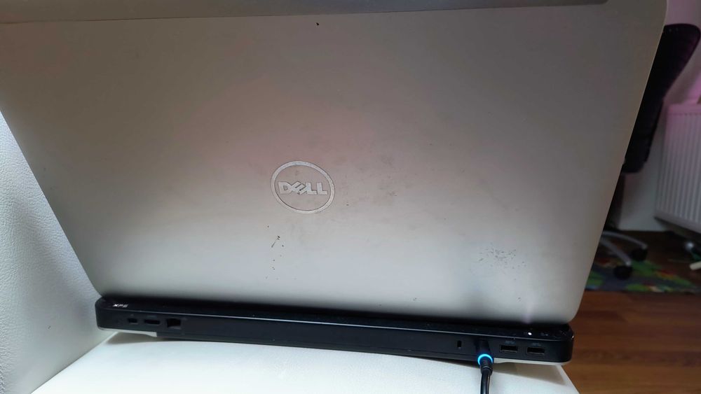 Laptop Dell XPS sprawny Intel i5 win10 plus win7 4GB ram