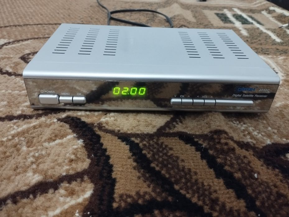 Супутниковий тюнер ORTON 4050C
