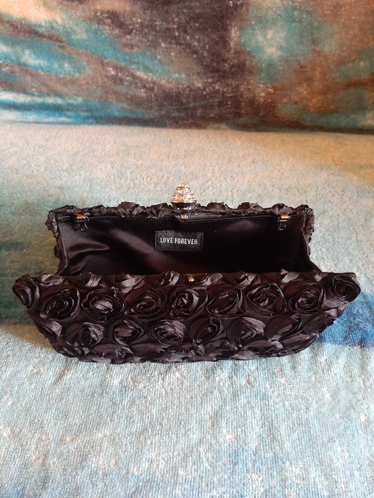 Елегантна стильна жіноча сумка клатч багет мінодьєр Love Forever